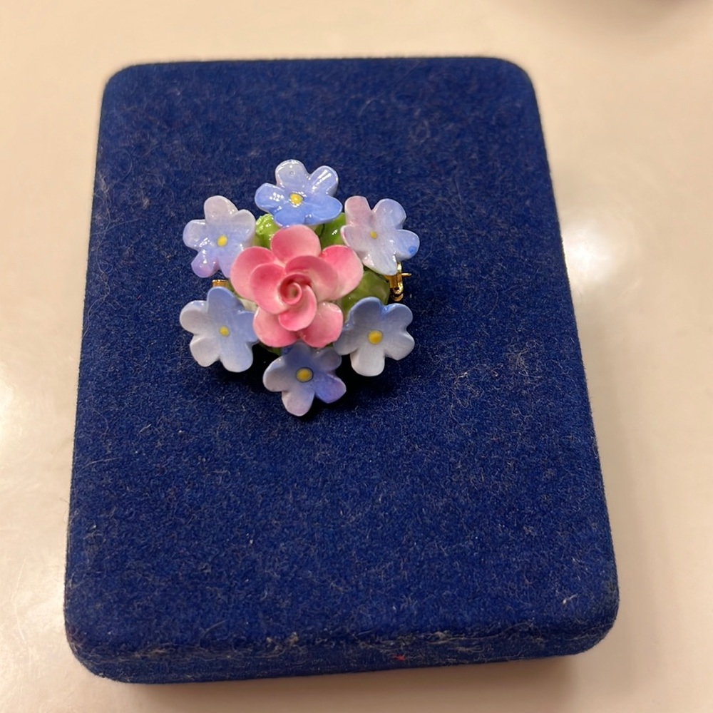 Staffordshire Flower Brooch
